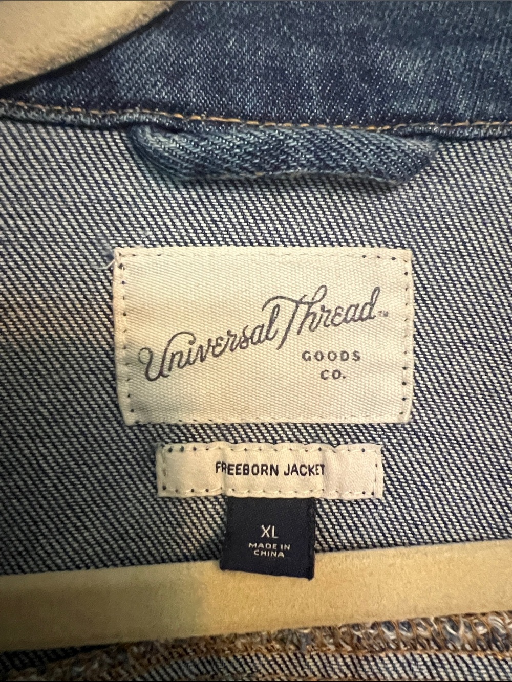 Women's Dark Blue Denim Jean Jacket - Universal Thread - XL - Picture 2 of 4